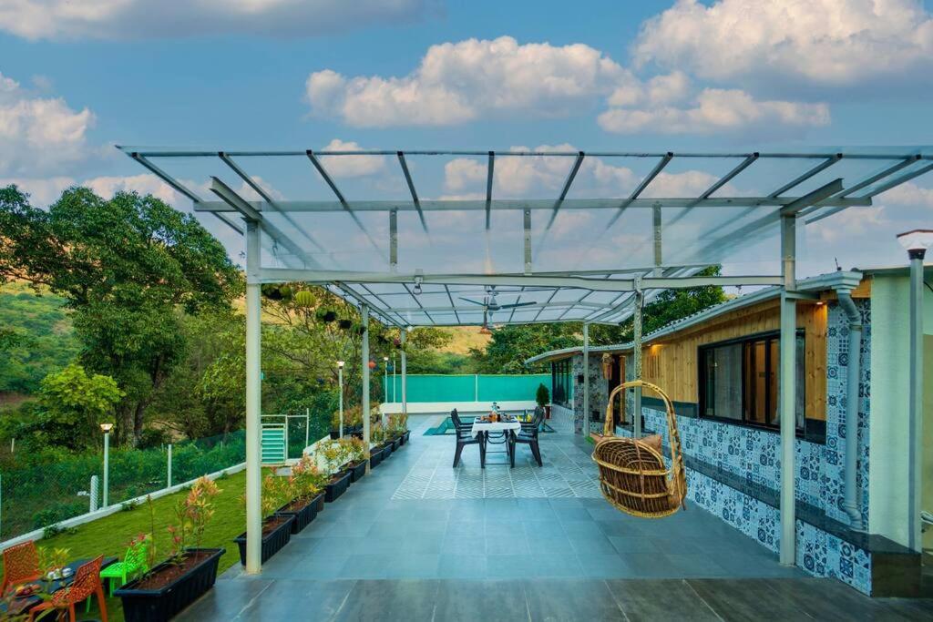 Spicy Mango Lakeside Abode - Luxurious Villa In Pawana Lonavala Exterior photo